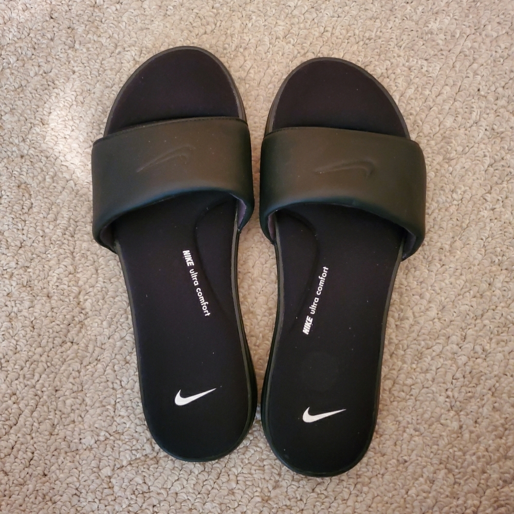 Women's Nike Slides Size 12
